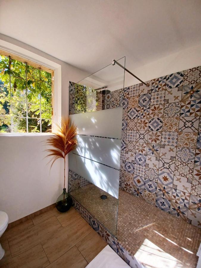 Studio Avec Jardin Entre Aix-En-Provence, Luberon Et Verdon Peyrolles-en-Provence Esterno foto